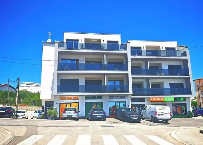 Comfort Lovely Diva 4, Ciovo, Okrug شقة تروغير